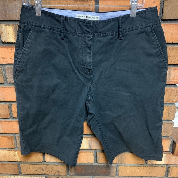 Tommy Hilfiger Black Women's Janie Fit Bermuda Shorts - Picture 1 of 5